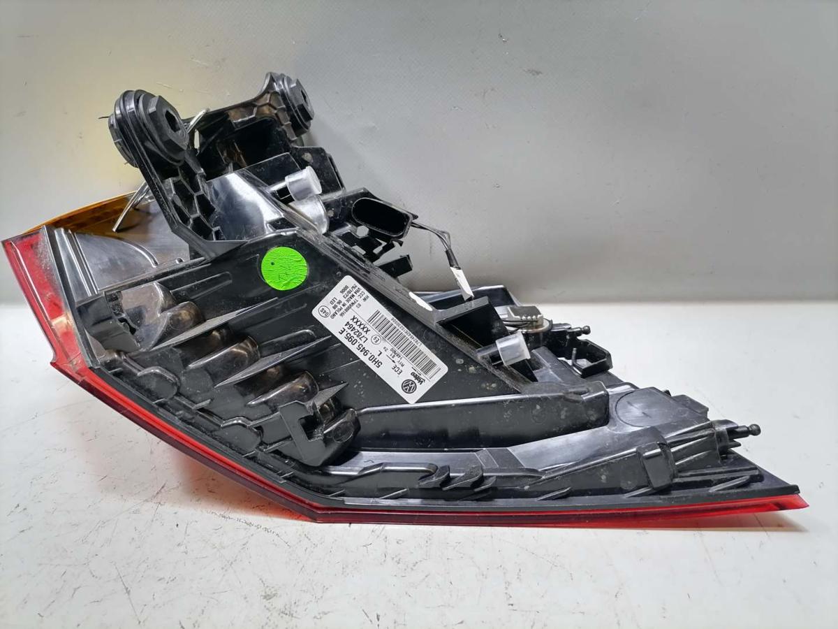 VW Golf 8 original R&uuml;cklicht R&uuml;ckleuchte Schlussleuchte links au&szlig;en Flie&szlig;heck Facelift Bj.2024